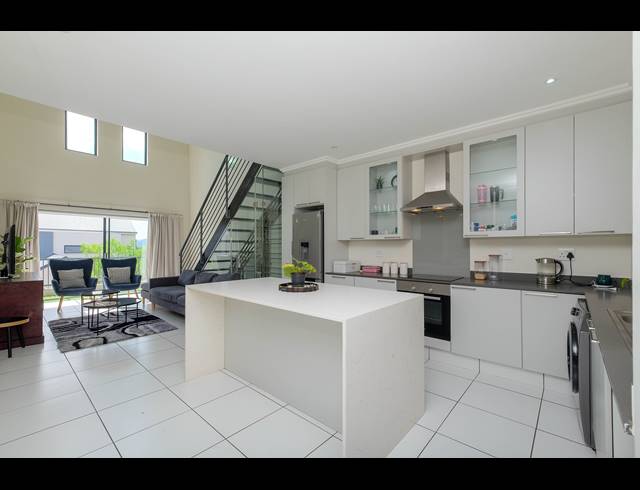 3 BEDROOM APARTMENT TO LET IN PAULSHOF